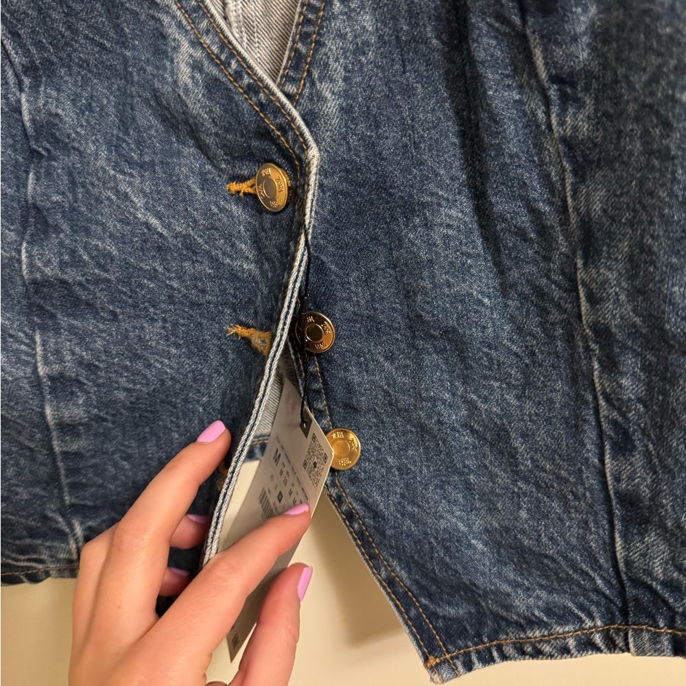 ZARA Light Blue Denim Vest with Dark Blue Trim - Picture 4 of 5